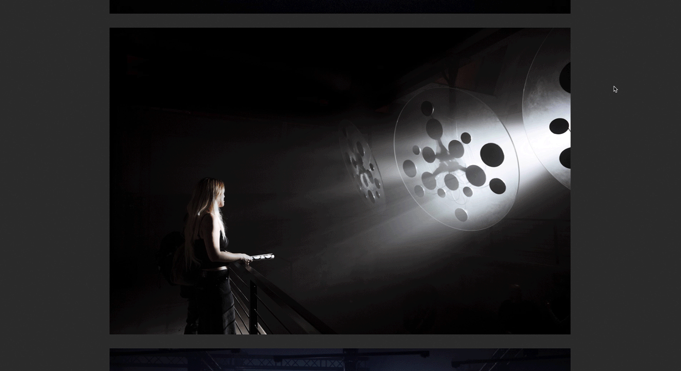 Custom JavaScript/CSS lightbox: desktop interaction demo with mouse cursor