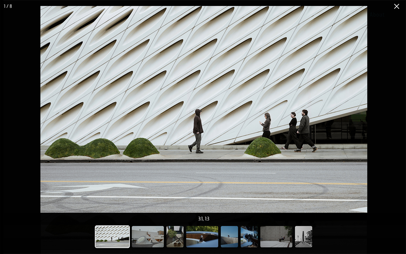 Custom JavaScript/CSS lightbox: desktop UI showing image count, close button, stage image, caption of the stage image, thumbnails